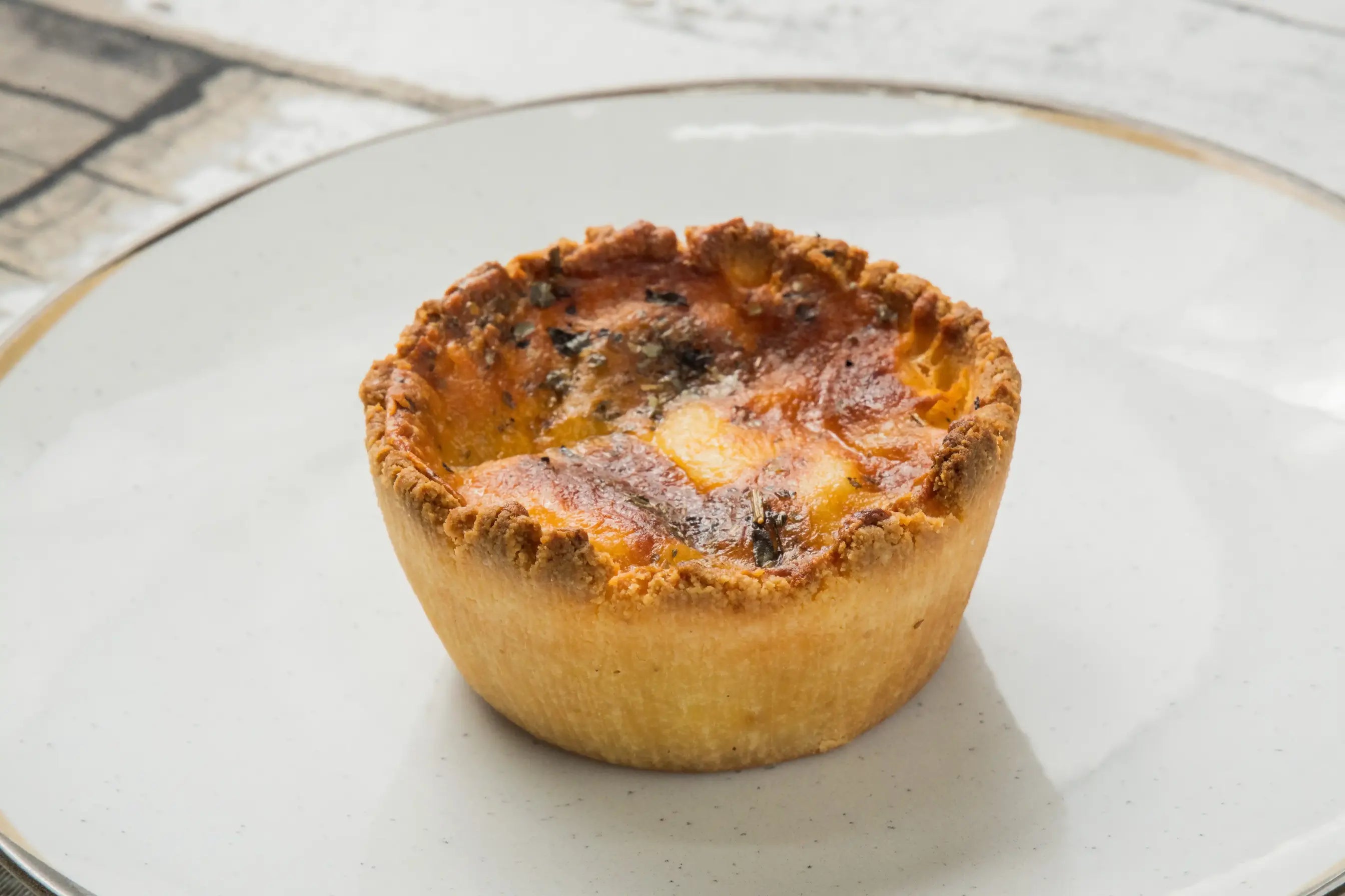 Empada Low Carb de Frango com Queijo Muçarela (pacote com 2) - Flor de Amendoa - Produtos Low Carb