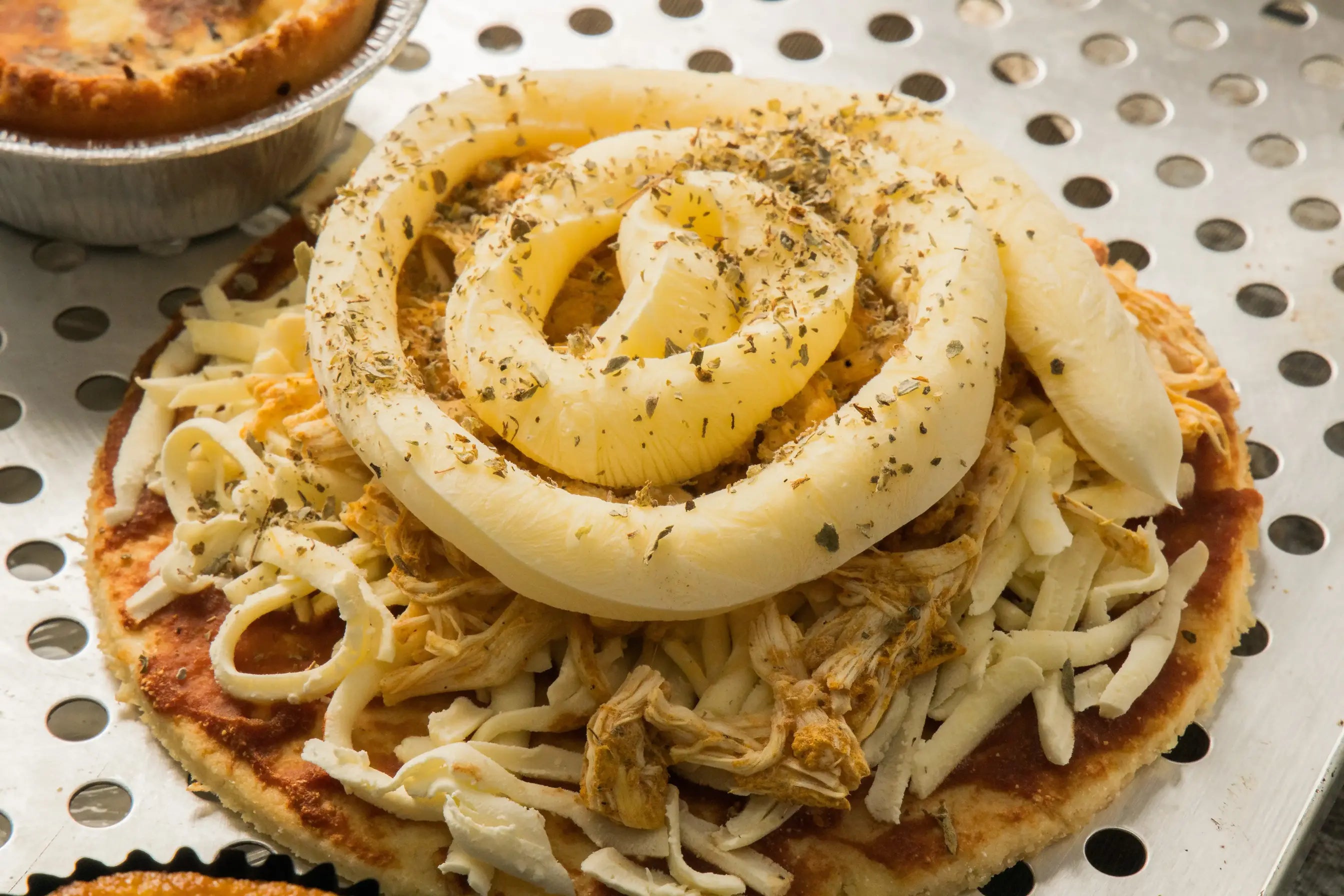 Pizza Low Carb de Frango com Catupiry - Flor de Amendoa - Produtos Low Carb